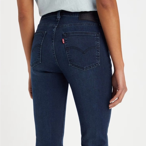 Levi’s - Picture 3 of 3